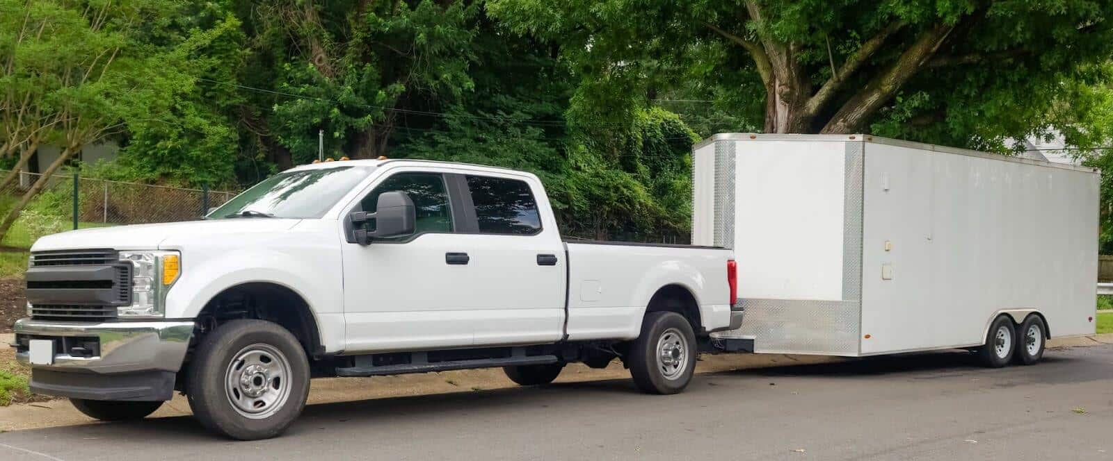 Reversing a white trailer