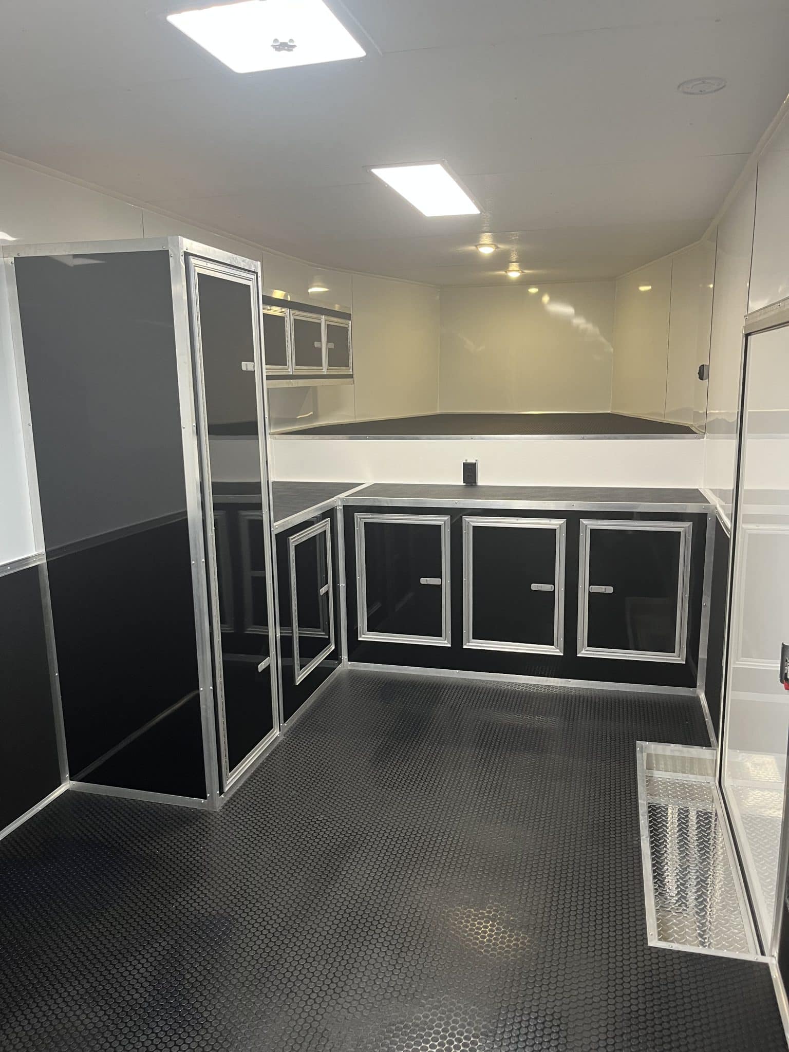Enclosed Gooseneck Trailer 2027 44ft. Platinum Car Hauler w/Finished Interior & Aluminum Wheels 0015 - Image 4