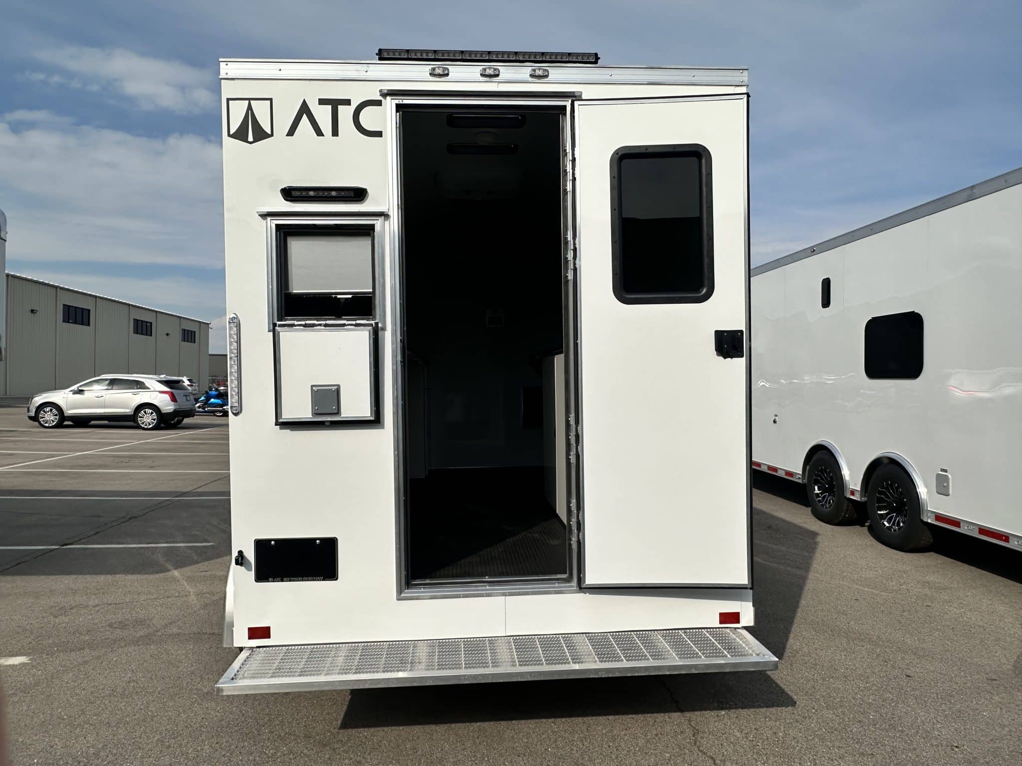 Enclosed ATC 2026 7ft. X 12ft. Aluminum PRO 300F Fiber Optic Splicing Trailer w/Generator 5581 - Image 7