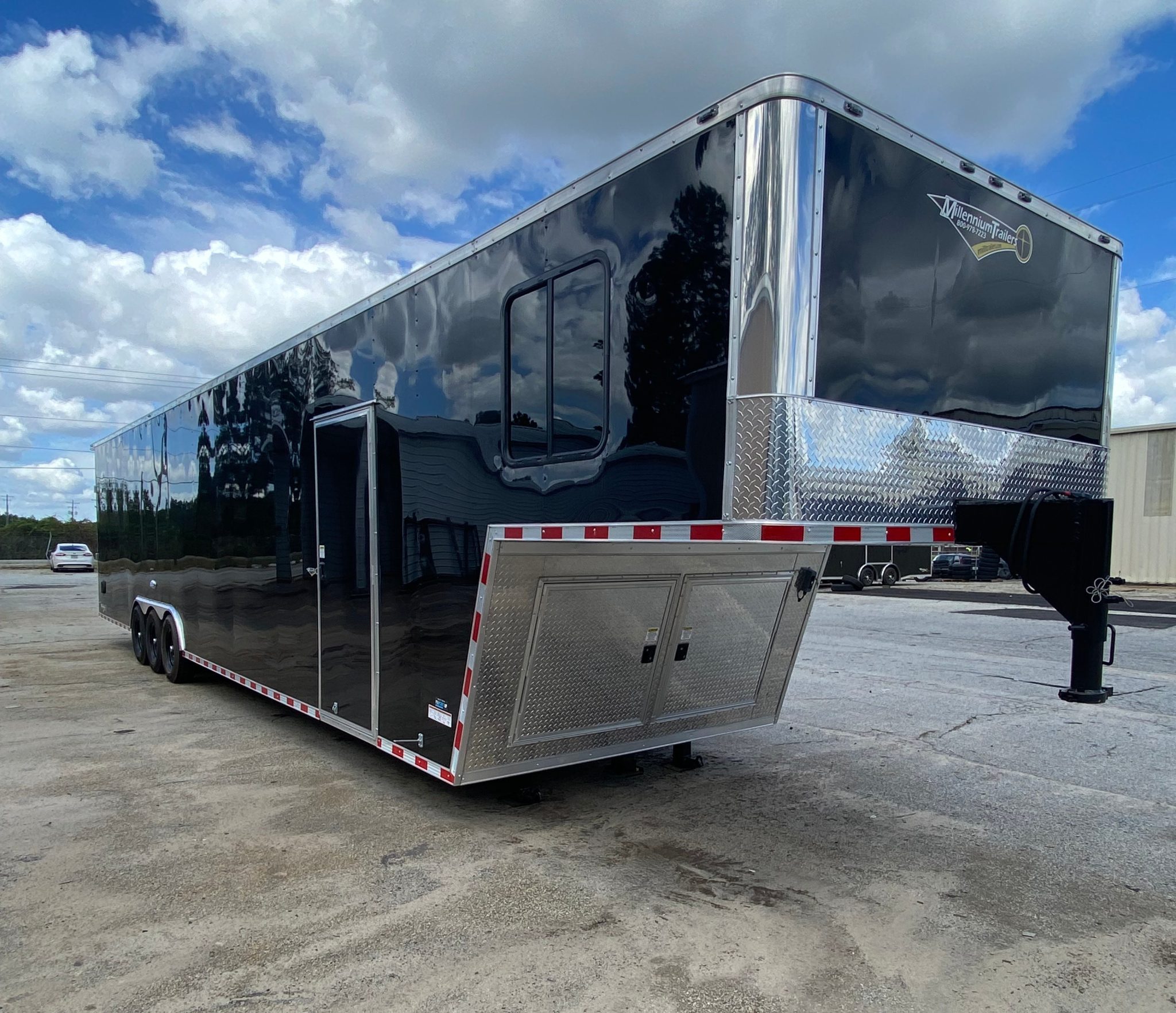 Enclosed Gooseneck Trailer 2026 44ft. New Econo-Max Car Hauler w/Super Duty Ramp & 8ft. Interior Height 3353