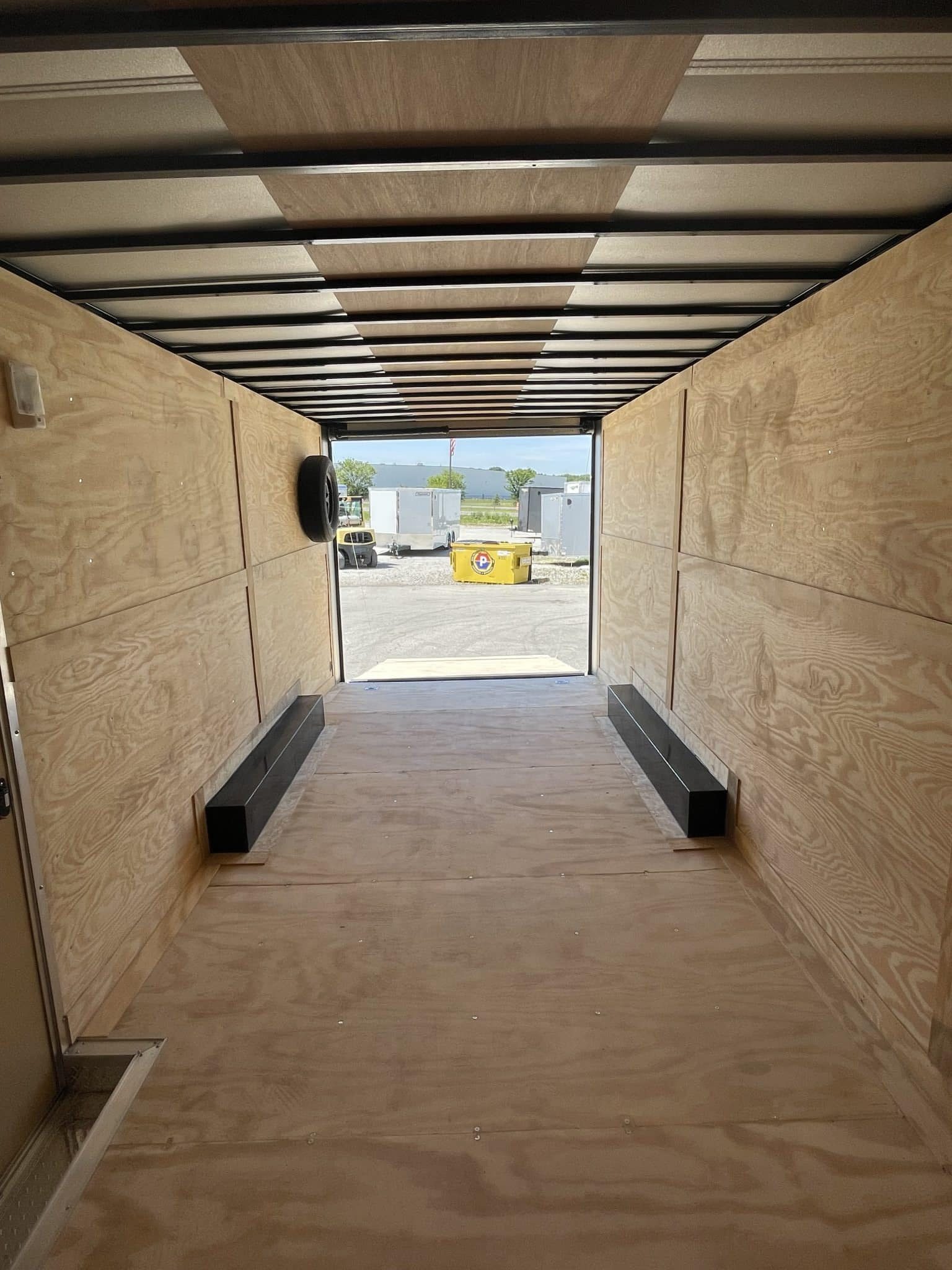 Enclosed Trailer 2026 20ft. New Econo-Max w/12in. Extra Height & .080 Poly-Core Ext. 1138 - Image 4
