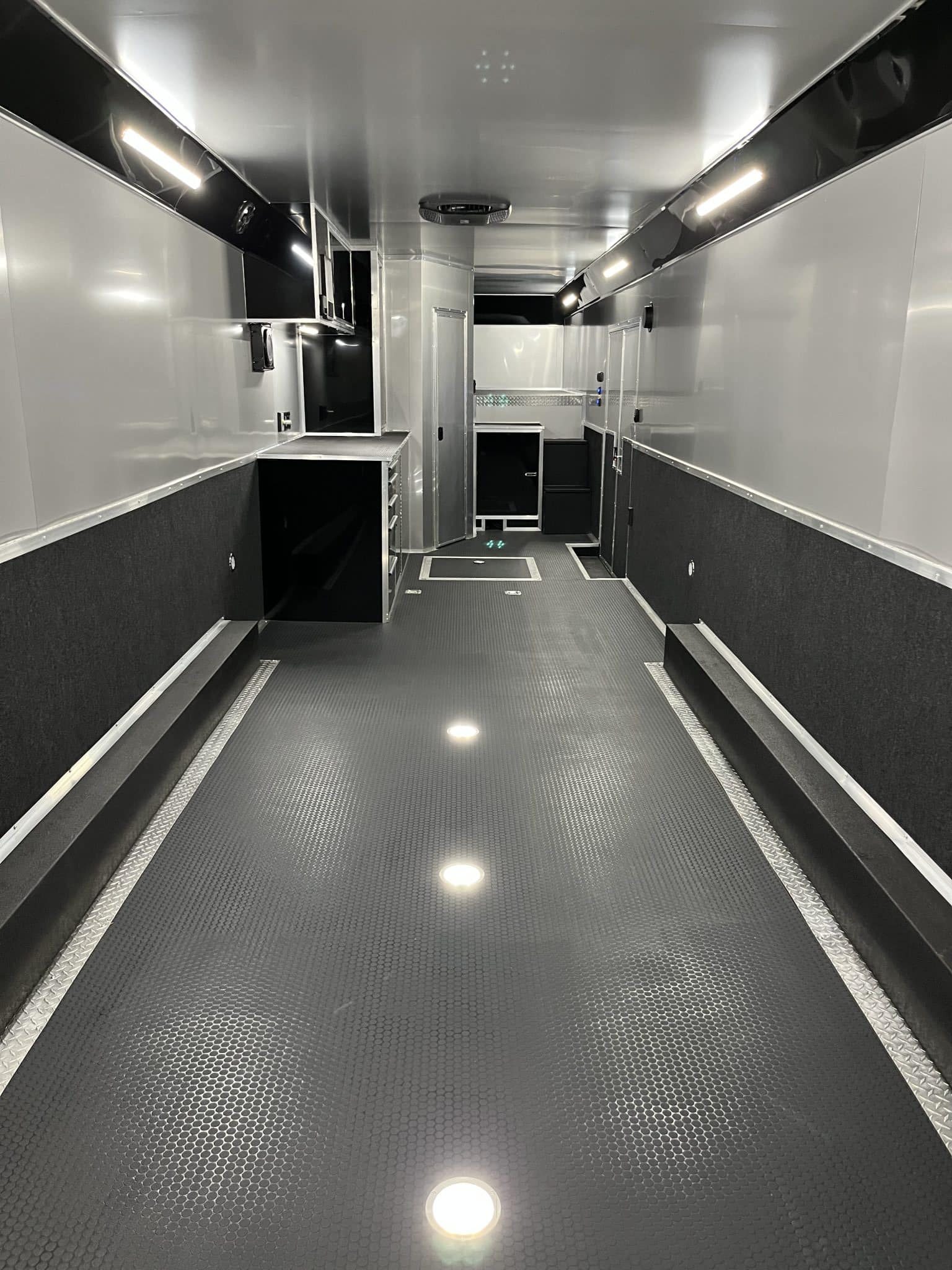 Enclosed Gooseneck Trailer 2026 44ft. Edge w/Large Full Bathroom & (2) Electric Awnings 9753 - Image 3