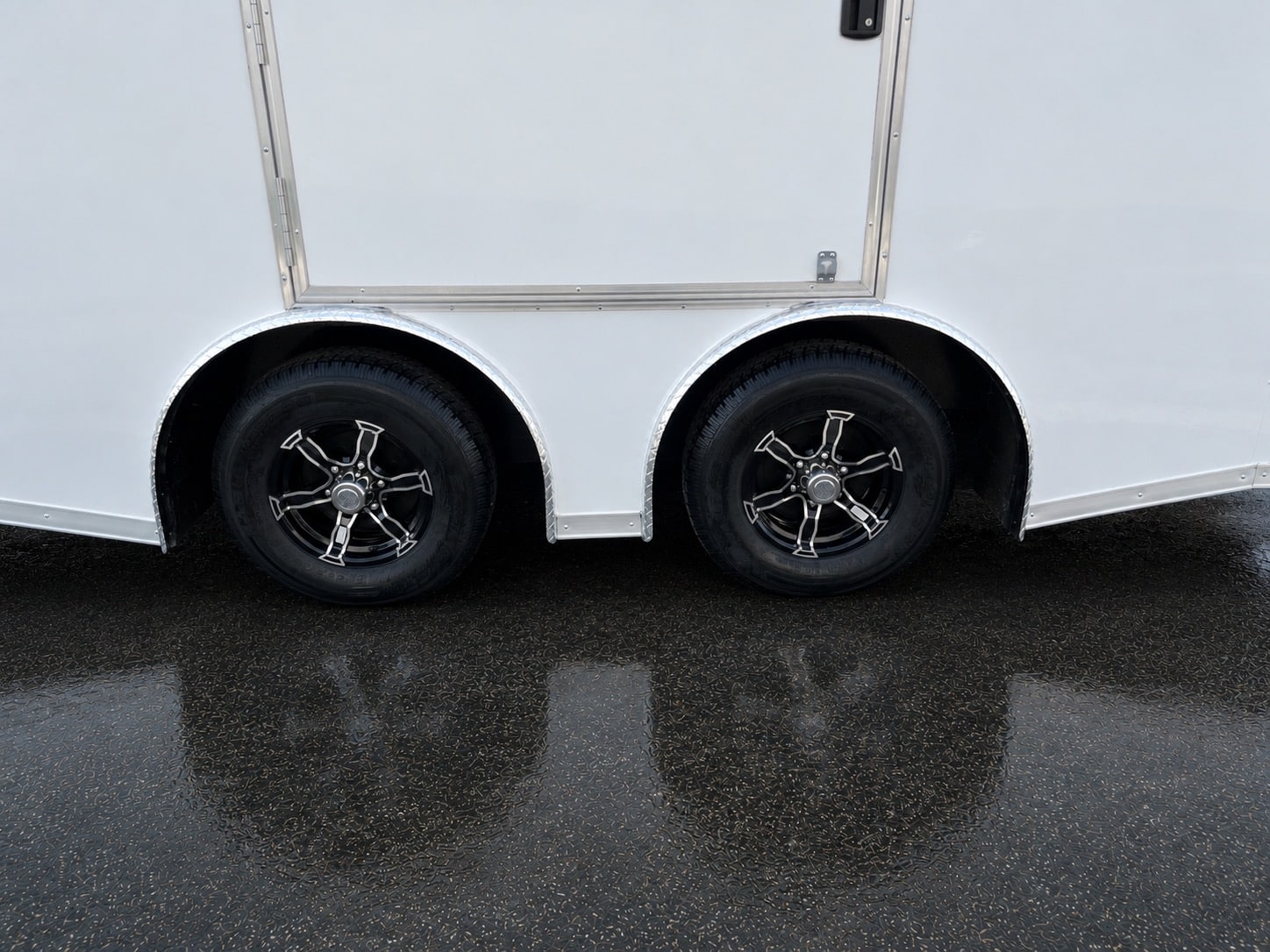 Enclosed Car Hauler 2026 24ft. New Econo-Max w/Finished Interior, Cabinets & Aluminum Wheels 3343 - Image 8