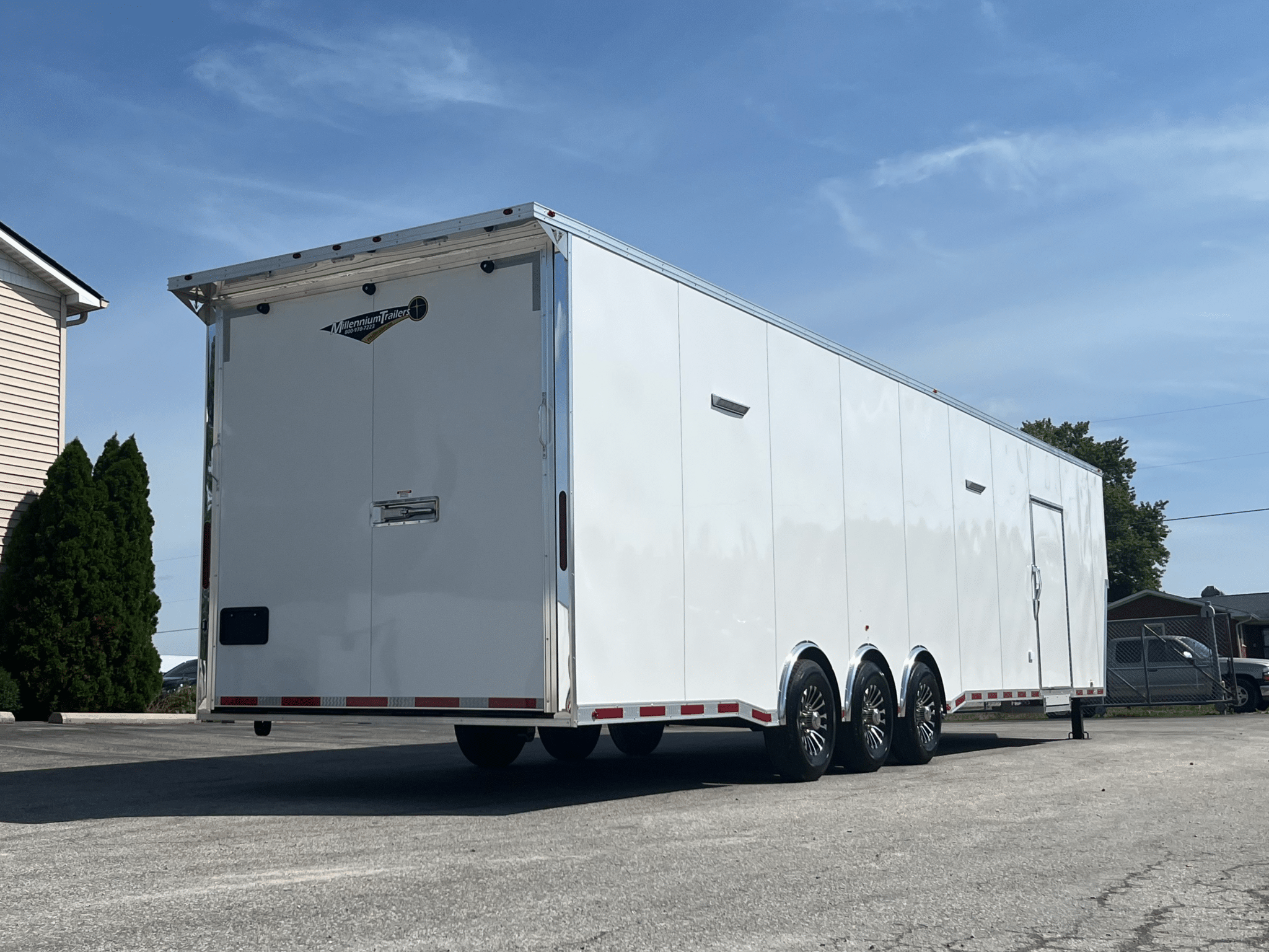 Enclosed Gooseneck Trailer 2027 44ft. Platinum Car Hauler w/Finished Interior & Aluminum Wheels 0015 - Image 7