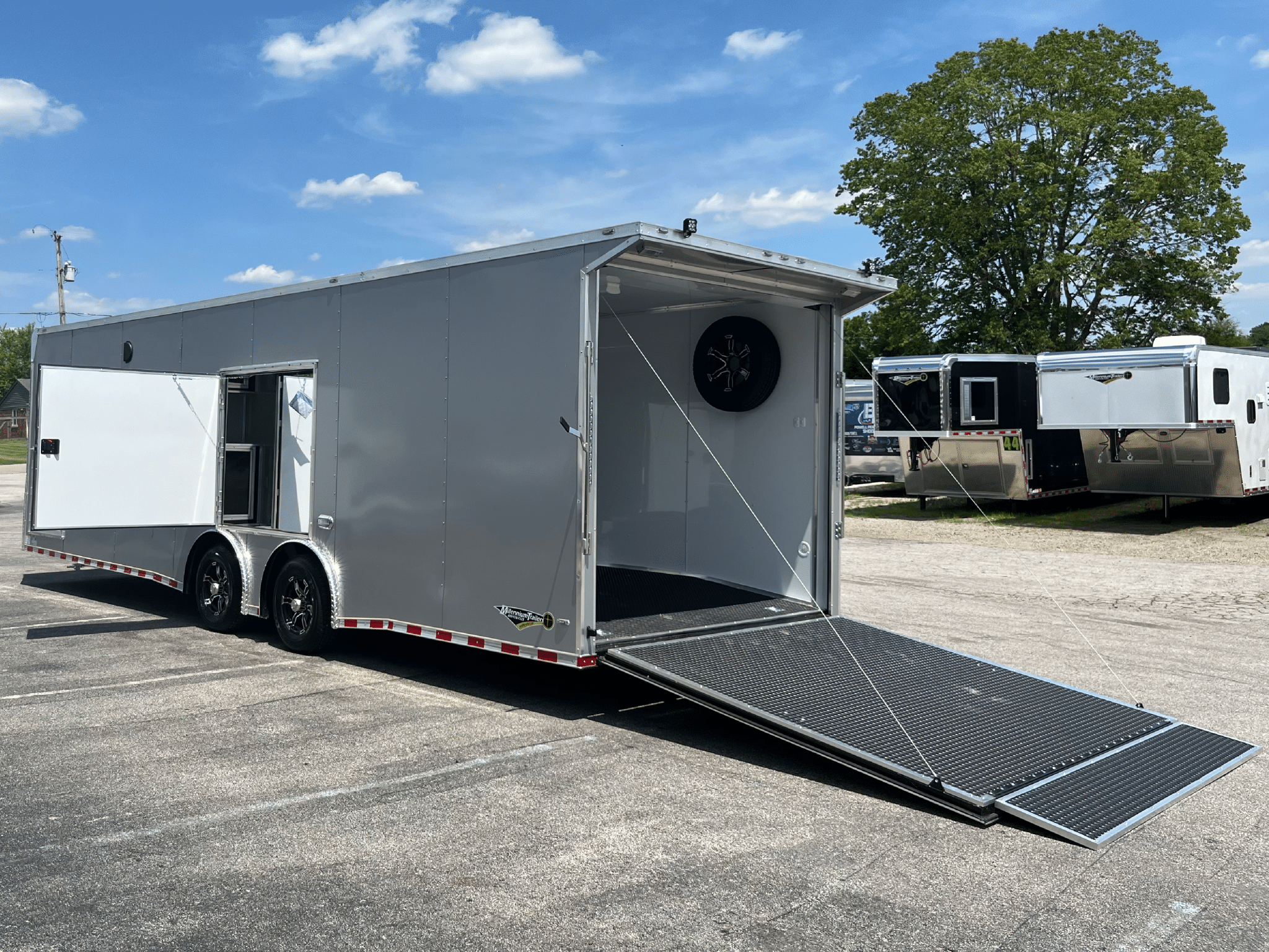 Enclosed Car Trailer 2026 28ft. New Econo-Max w/Race Package & .080 Poly-Core Ext. 2813